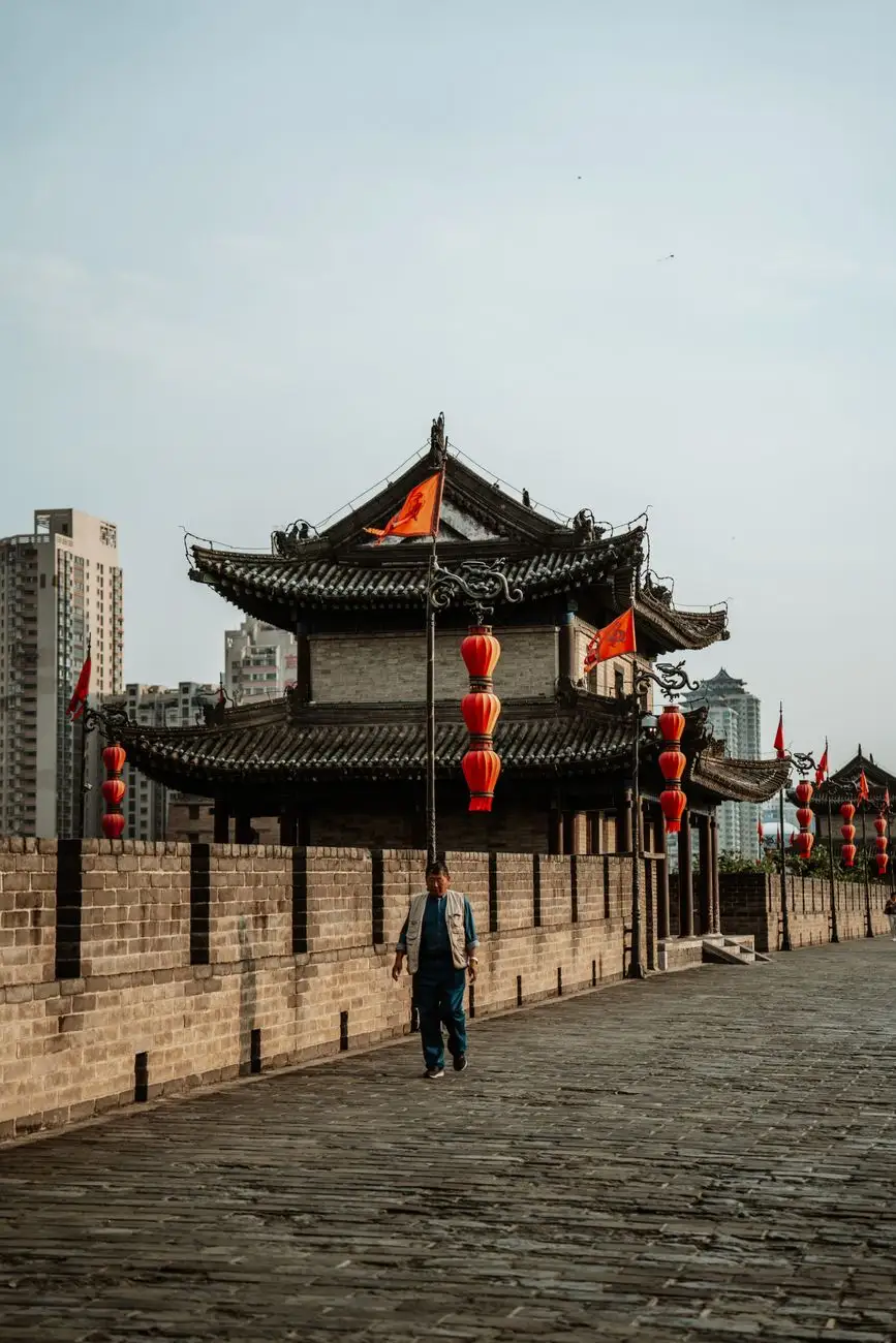 工业电路板与芯片采购中如何平衡性能与成本